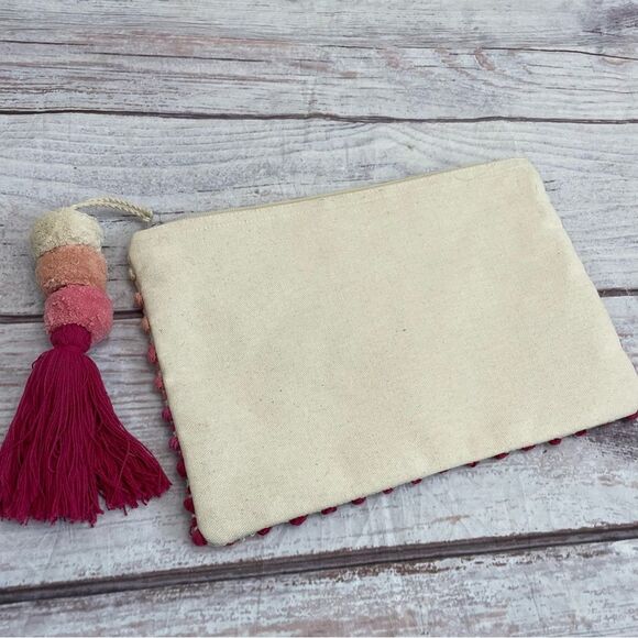 Shiraleah Giselle Zip Pouch Crochet Bobble with Tassel Ombré Pink and Cream NEW - Picture 3 of 9